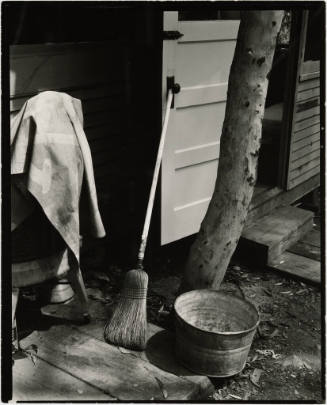 [outdoor laundry area]